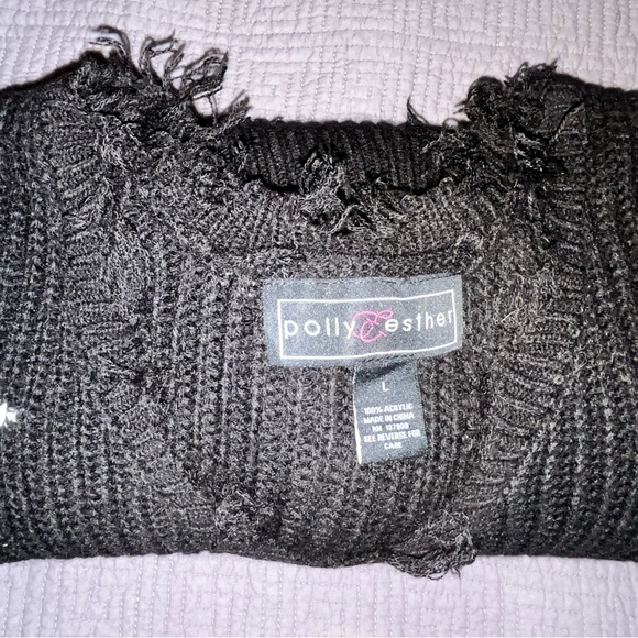 Oversized, semi crop, distressed pullover sweater. - Picture 4 of 4